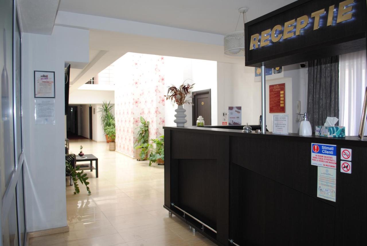 Hotel Corona Drobeta Turnu Severin Exterior photo